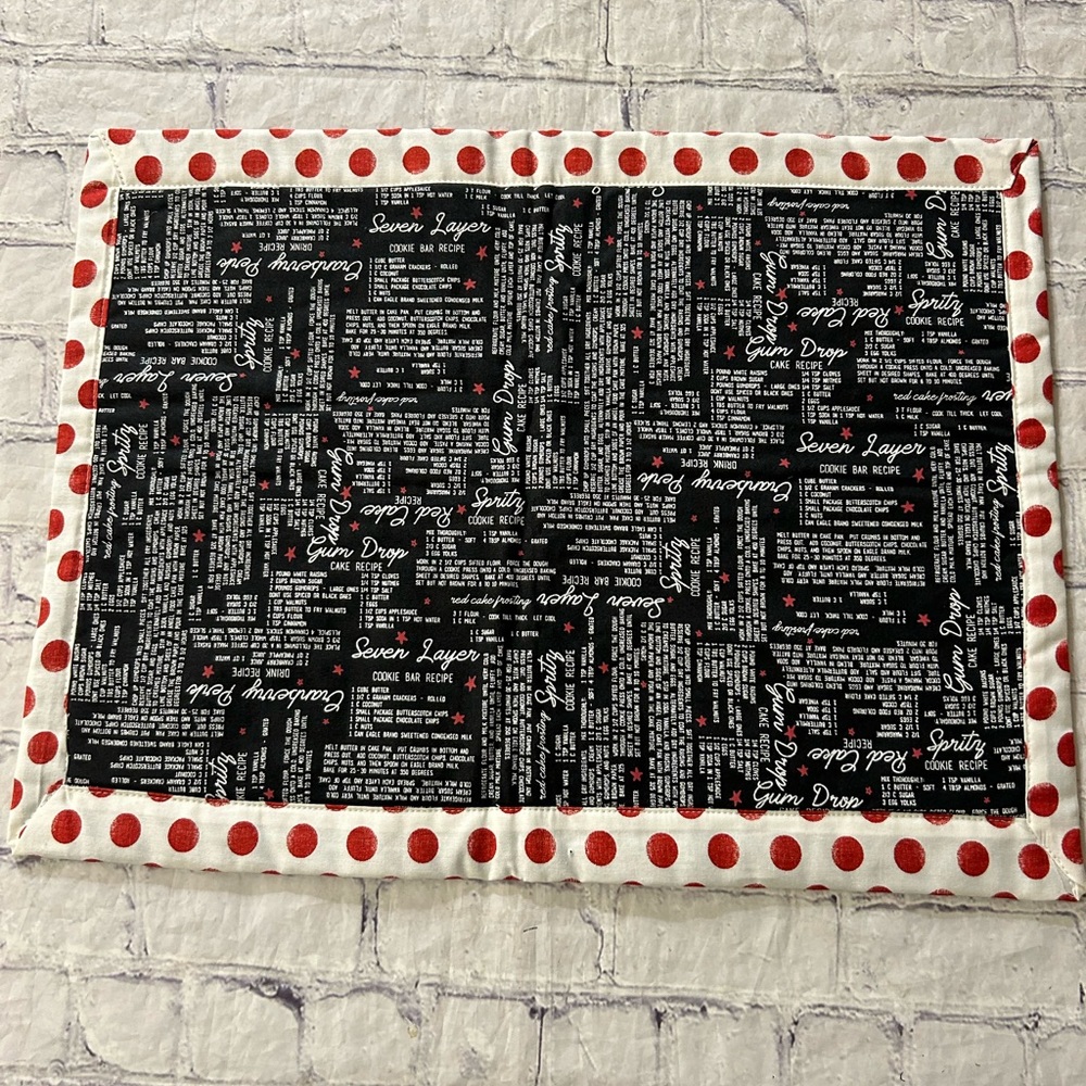 HOMEMADE RED/WHITE POLKA DOTS BLACK BACKGROUND WITH RECIPES (4) PLACEMATS